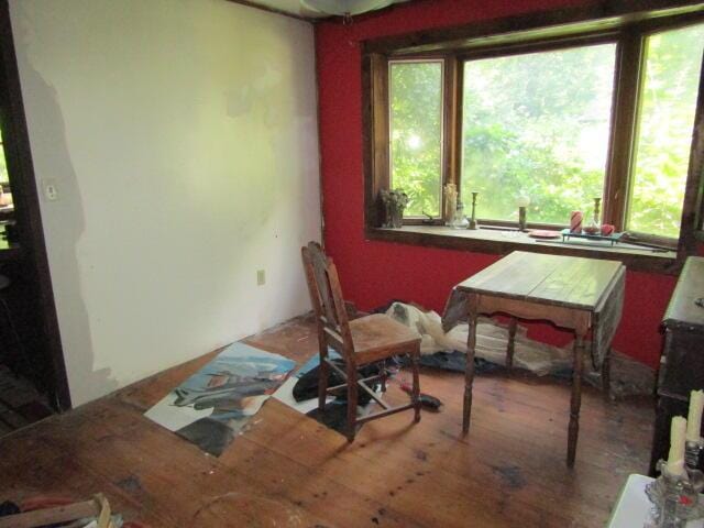 33 Log N Rock Rd, Eliot, ME 03442 - living area with wood finished floors