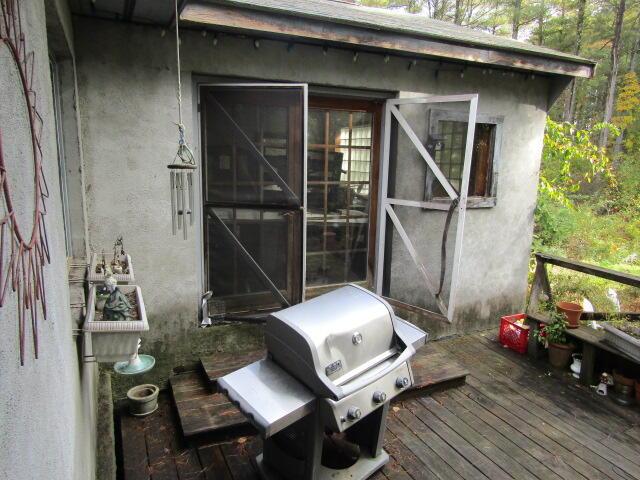 33 Log N Rock Rd, Eliot, ME 03442 - wooden deck featuring grilling area