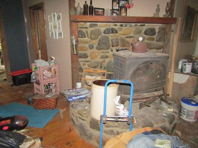 33 Log N Rock Rd, Eliot, ME 03442 - detailed view of wood finished floors