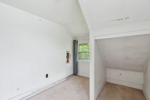 705707 Maine Ave, Farmingdale, ME 04344 - bonus room featuring light colored carpet and vaulted ceiling