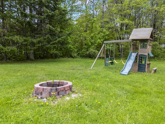 4 Andrews Rd, Winthrop, ME 04364