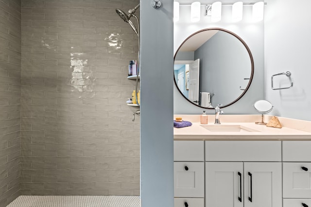 15 Pacer Way, Scarborough, ME 04074 - bathroom featuring vanity and tiled shower