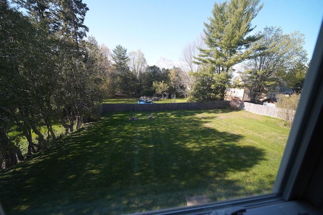 29 Columbia St, Houlton, ME 04730 - view of yard
