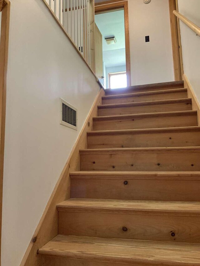 264 Watson Hill Rd, Limerick, ME 04048 - view of stairs