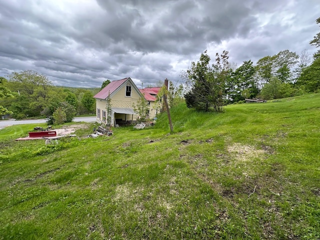 21 High St, Livermore Falls, ME 04254 - view of grassy yard