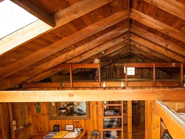 44 Cove Ln, Damariscotta, ME 04543 - detailed view of wood walls
