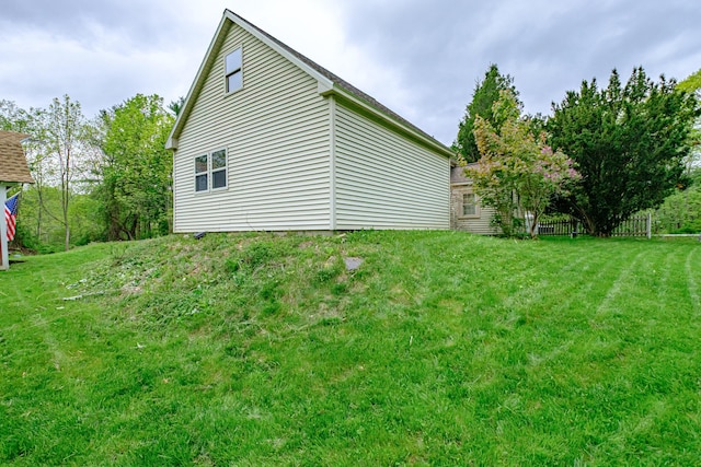 41 Bolton Hill Rd, Augusta, ME 04330 - view of side of property with a lawn