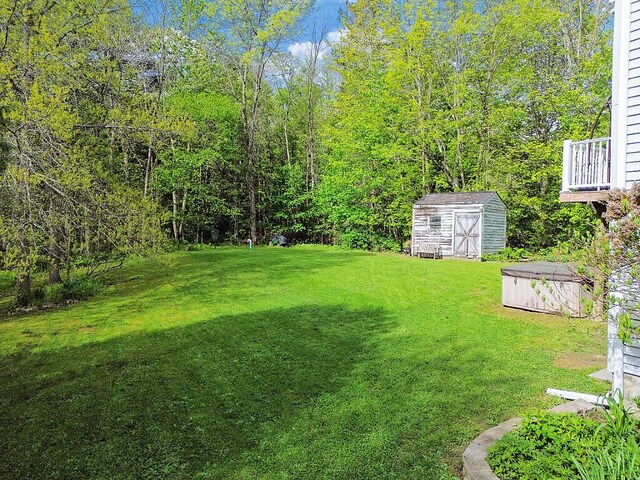 25 Parmenter Ter, China, ME 04358 - view of green lawn