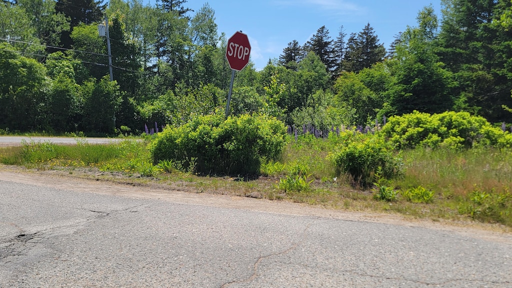 2 Byrd St, Eastport, ME 04631