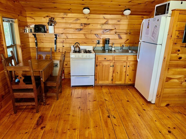 15 Wilson Pond Rd (Rum Pond), Unit Rum Pond Greenville, ME 04441 - photo 13