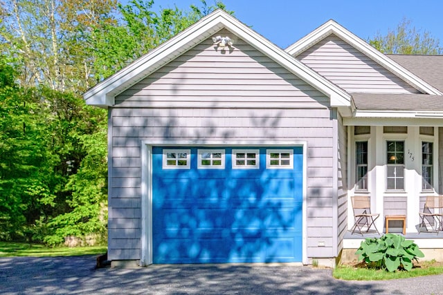 175 Lake House Rd, Naples, ME 04055 - garage featuring driveway