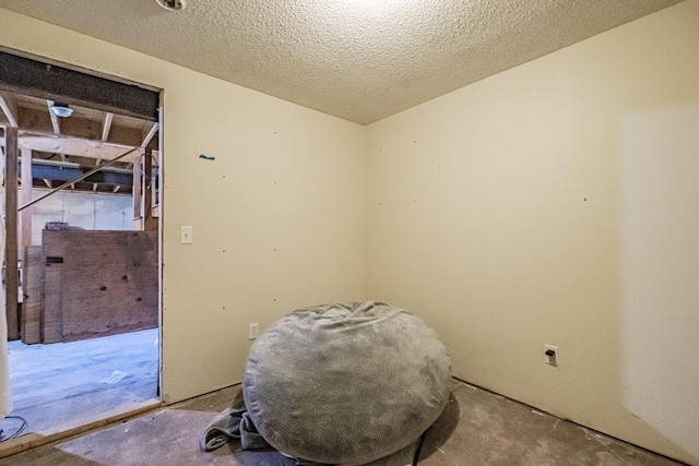 175 Lake House Rd, Naples, ME 04055 - misc room featuring a textured ceiling