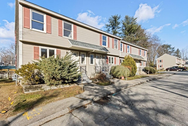 162 Beach St Unit 4, Saco, ME 04072 - view of property with a residential view