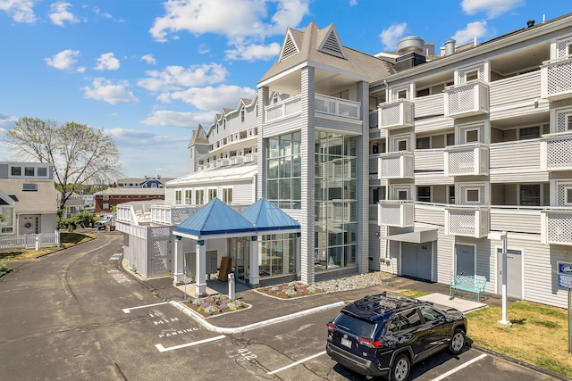31 Ocean Ave Unit 105, York, ME 03909 - view of property featuring uncovered parking