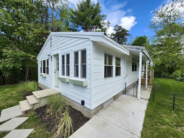 567 Ossipee Trl W, Standish, ME 04084 - view of side of home