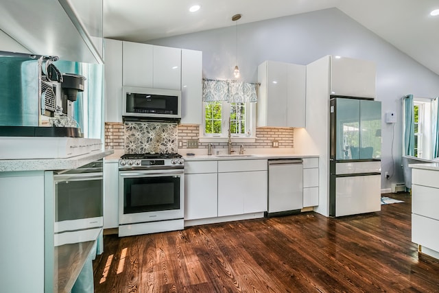 4 Dragonfly Cir, Limerick, ME 04048 - kitchen featuring freestanding refrigerator, stainless steel gas range oven, dishwashing machine, a sink, and light countertops