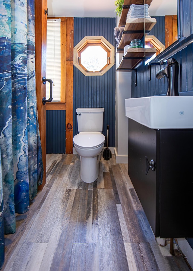 2103 US Highway 1, Sullivan, ME 04664 - full bath featuring wood finished floors, toilet, and a sink