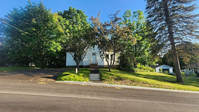 14 Highland Ave, Augusta, ME 04330 - view of property hidden behind natural elements featuring a front yard