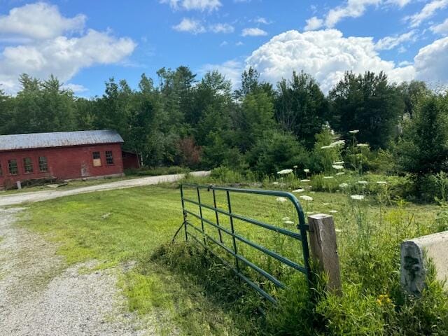 64 Norway Rd, Waterford, ME 04088