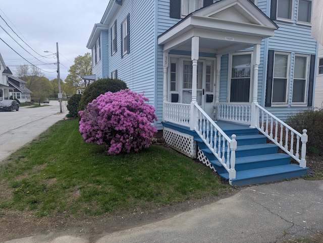 35 Brimmer St, Brewer, ME 04412 - entrance to property with a porch