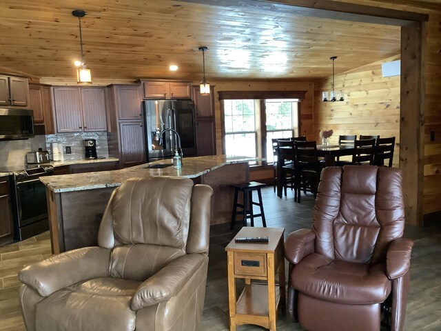 530 E Rd Unit T17 R3, Wels, ME 04785