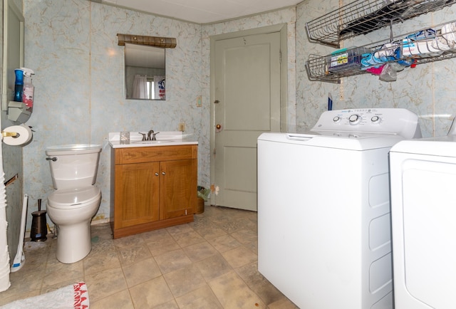 144 6th Ave, Madawaska, ME 04756 - washroom with washing machine and dryer