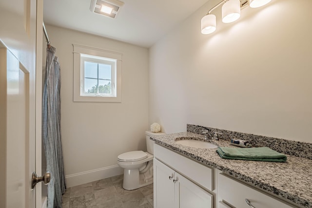 186 Falcon Crest Dr Unit 57, Gorham, ME 04038 - full bath with vanity, toilet, baseboards, and a shower with shower curtain