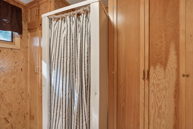 29 Island Pond Rd, Leeds, ME 04263 - detailed view