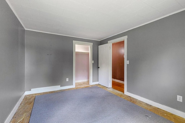 95 Riverview Dr, Gardiner, ME 04345 - empty room with crown molding and baseboards