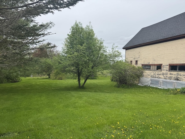 41 S Main St, Guilford, ME 04443 - view of green lawn