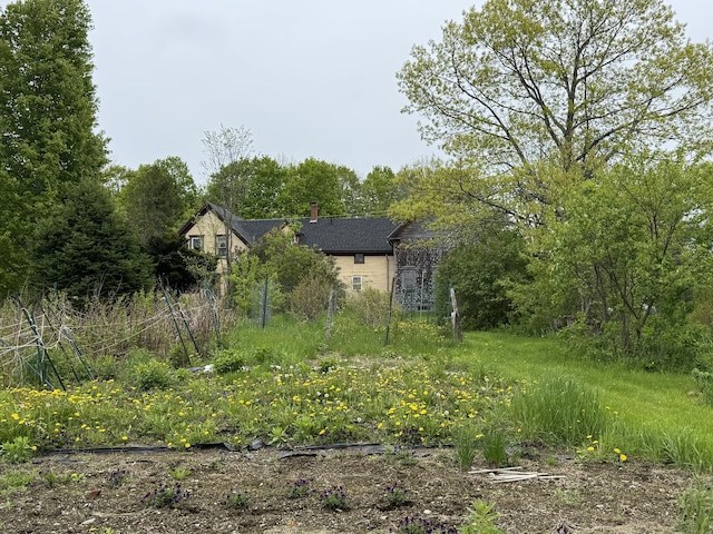 41 S Main St, Guilford, ME 04443 - view of yard