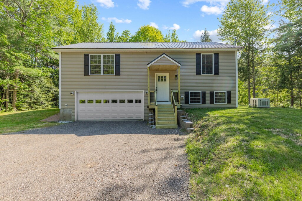 186 Yarmouth Rd, Gray, ME 04039 - photo 1