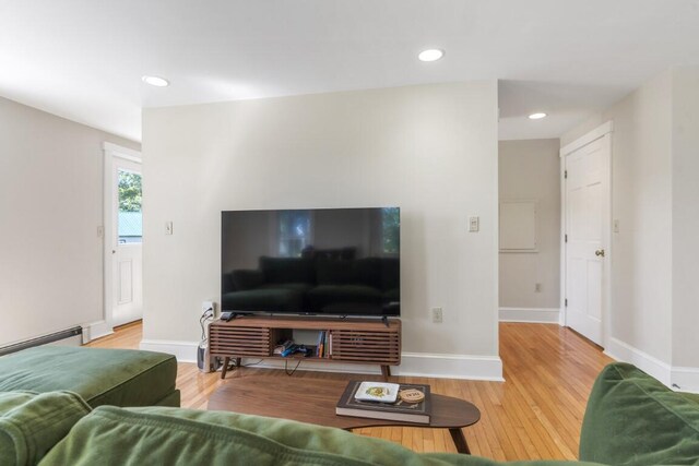 41 Hendricks Hill Rd, Southport, ME 04576