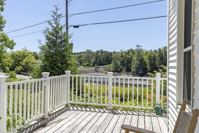 41 Hendricks Hill Rd, Southport, ME 04576