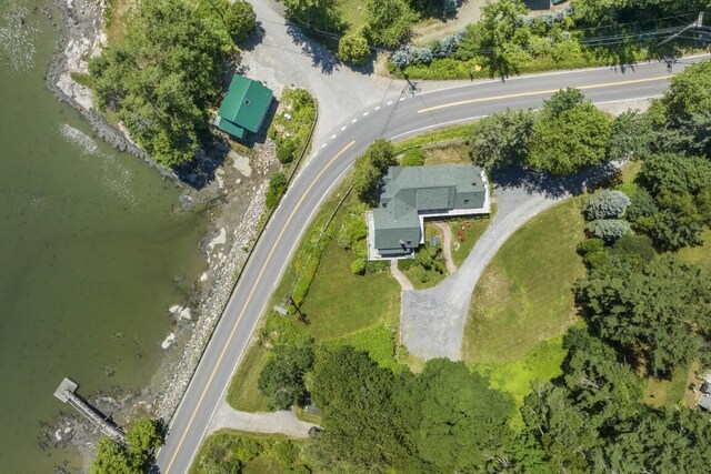 41 Hendricks Hill Rd, Southport, ME 04576