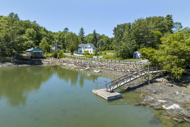 41 Hendricks Hill Rd, Southport, ME 04576