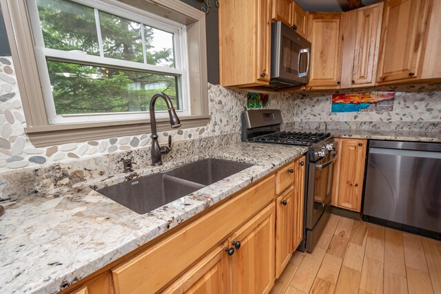 31 Corinth Rd, Garland, ME 04939