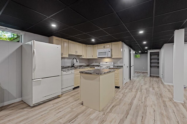 7 Philip Ave, Augusta, ME 04330 - kitchen featuring white appliances, baseboards, light wood finished floors, a sink, and recessed lighting
