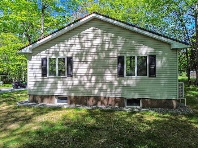 7 Philip Ave, Augusta, ME 04330 - view of side of home featuring a lawn