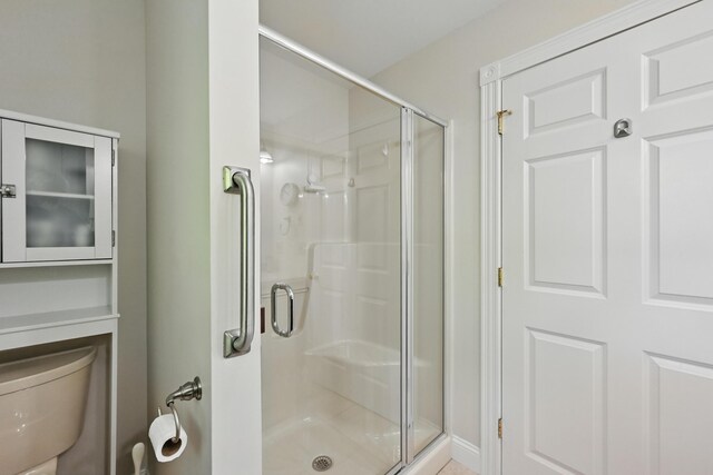 40 Camden Ct Unit 40, Bangor, ME 04401 - full bathroom featuring a shower stall and toilet