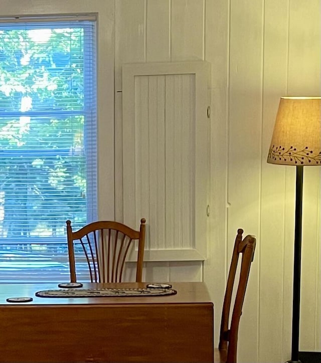 12 Spruce Gum Ln, Georgetown, ME 04548 - dining space featuring a decorative wall