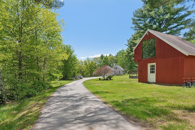 198 Range Rd, Cumberland, ME 04021 - view of asphalt driveway