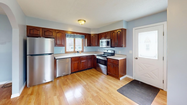 3 Grove St, Howland, ME 04448
