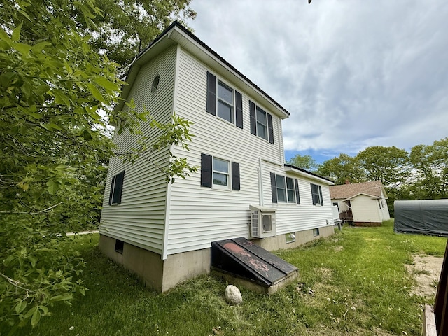 3 Grove St, Howland, ME 04448