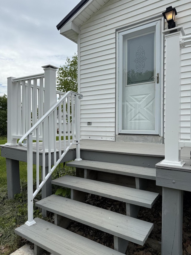 3 Grove St, Howland, ME 04448