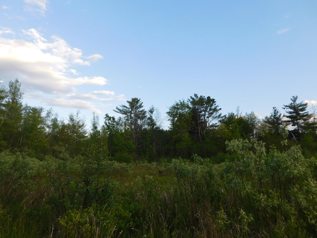 47 Highland Ave, Bradley, ME 04411