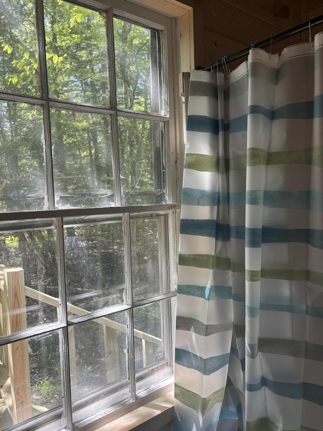 166 Tupper Rd, Madison, ME 04950 - full bath featuring a shower with curtain
