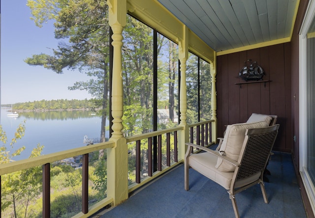 33 Houghton Pond Rd, West Bath, ME 04530 - sunroom featuring a water view