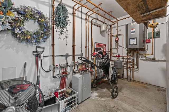 8 Macintosh Ln, Lewiston, ME 04240 - utility room with tankless water heater