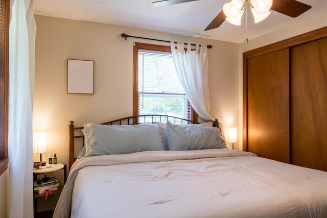 1007 Old Stage Rd, Woolwich, ME 04579 - bedroom with a closet and ceiling fan